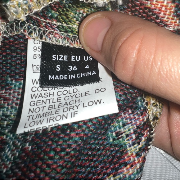 Floral Print Tie Shoulder Zip Back Crop Top brand new without tags - Picture 9 of 10